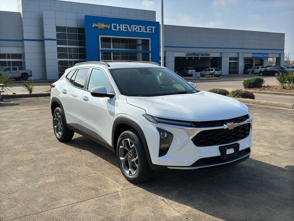 2026 CHEVROLET Trax