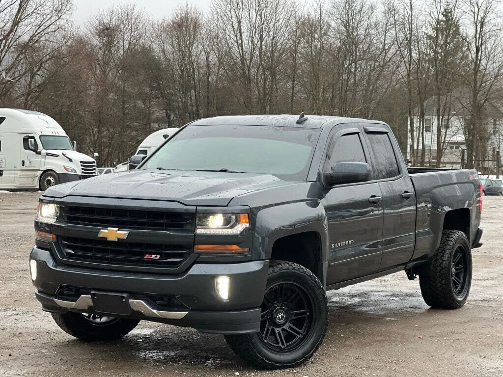 2017 CHEVROLET Silverado