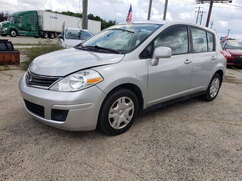 2012 NISSAN Versa