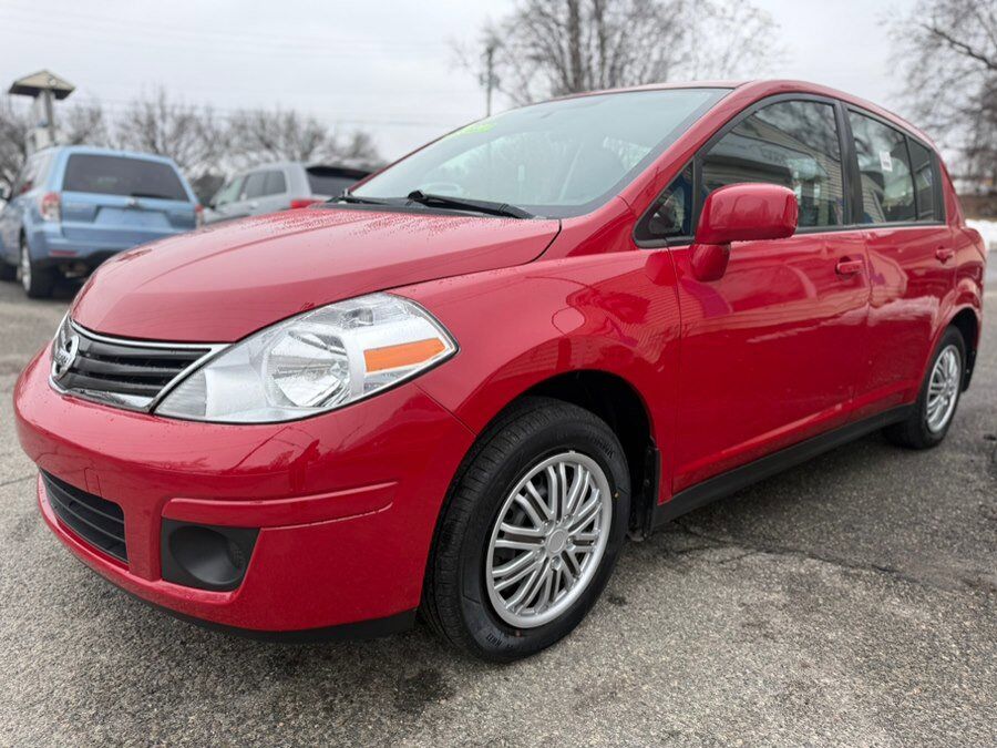 2012 NISSAN Versa