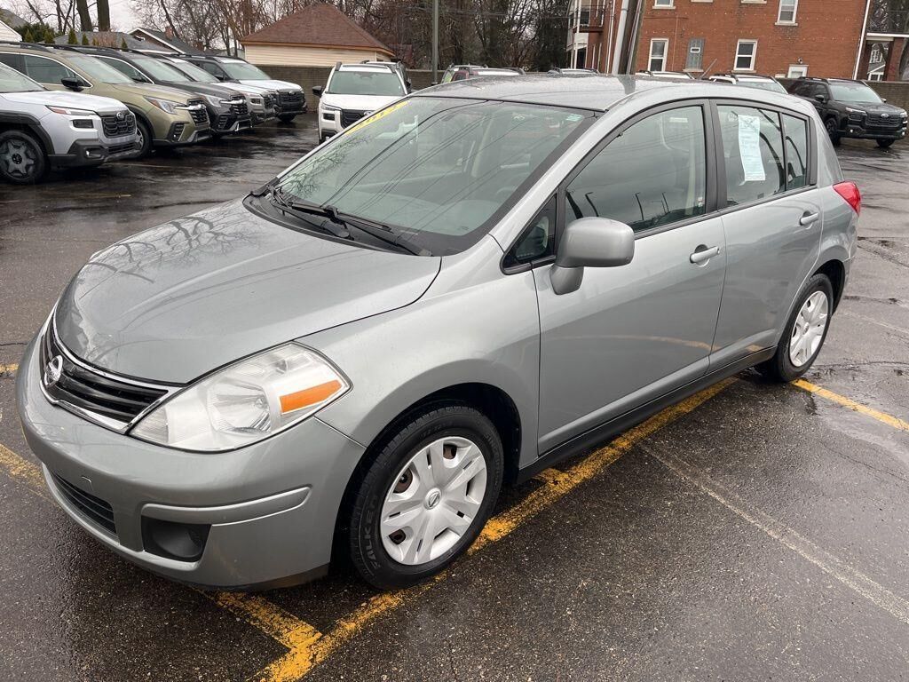 2012 NISSAN Versa