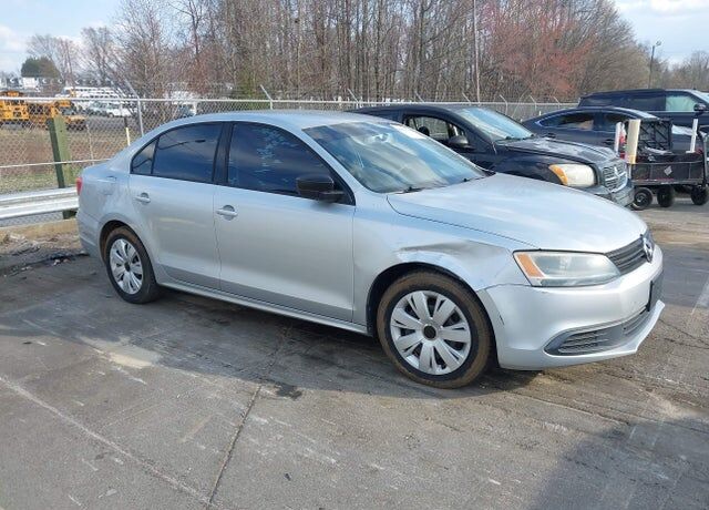 2012 VOLKSWAGEN Jetta
