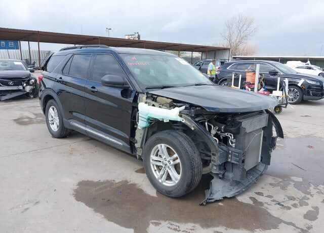 2022 FORD Explorer