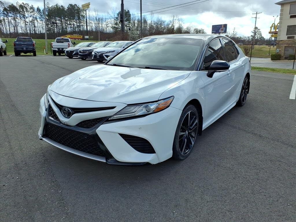 2019 TOYOTA Camry