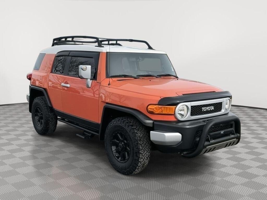 2013 TOYOTA FJ Cruiser