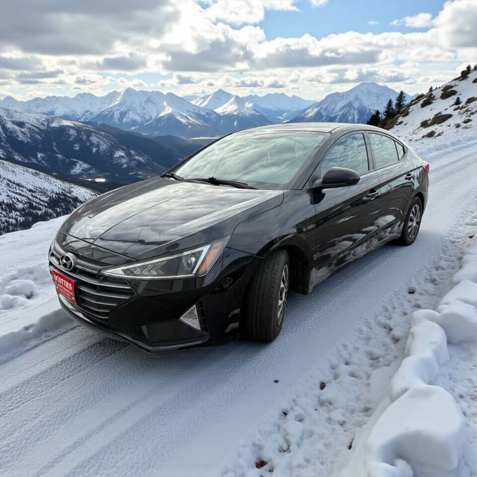 2019 HYUNDAI Elantra