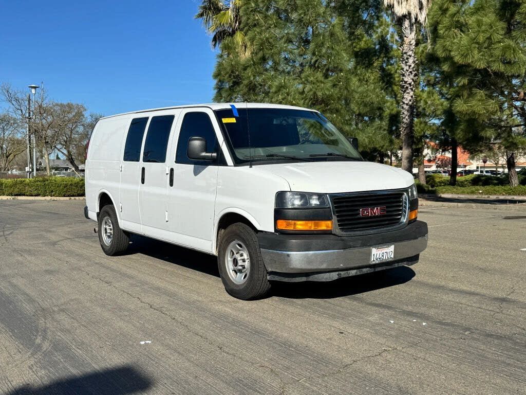 2018 GMC Savana