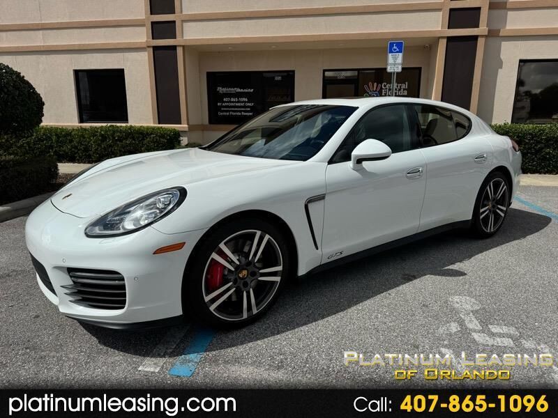2015 PORSCHE Panamera