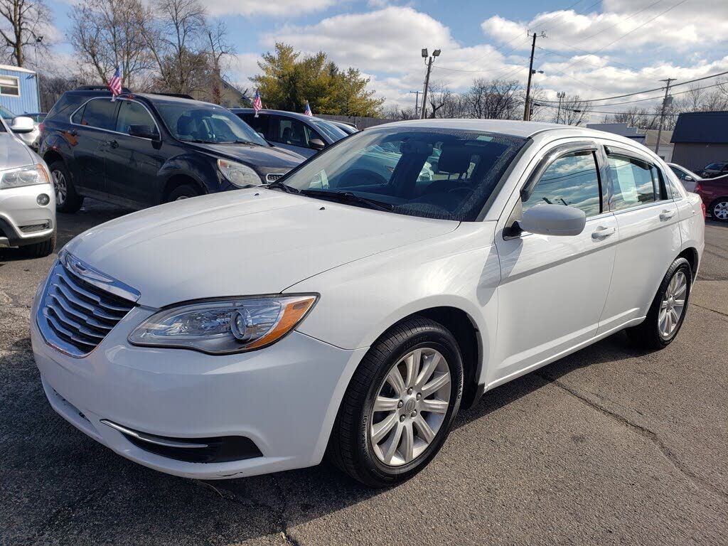 2013 CHRYSLER 200