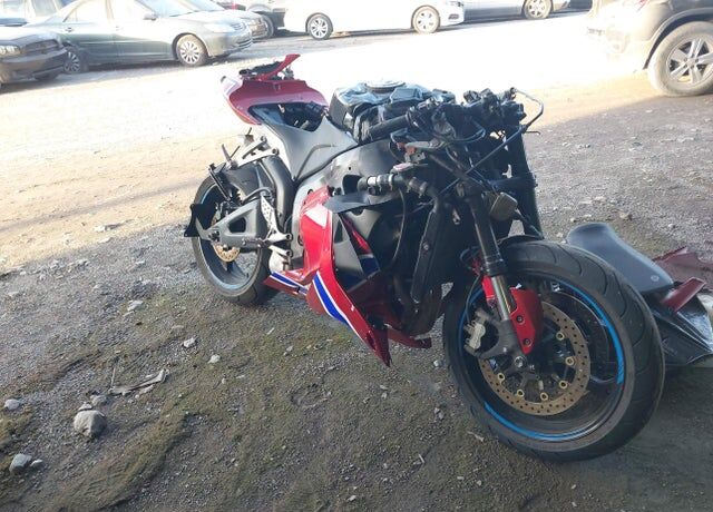 2009 HONDA CB