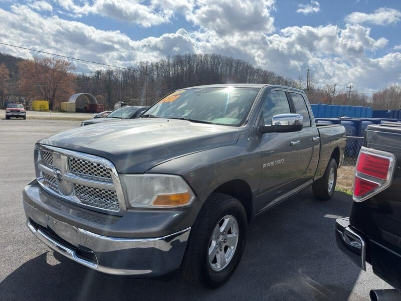 2012 DODGE Ram