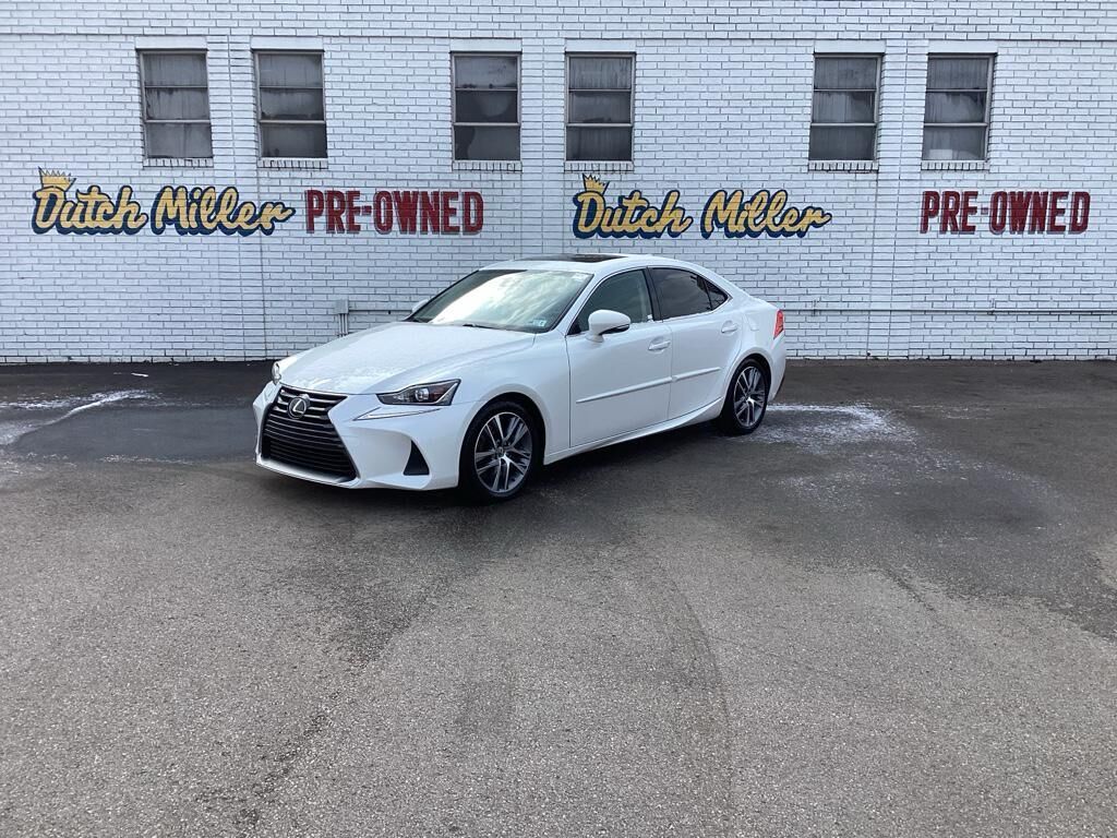 2019 LEXUS IS
