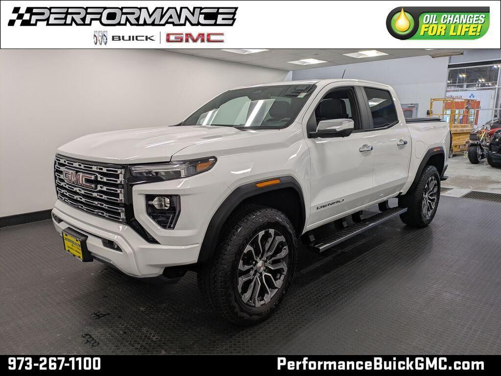 2024 GMC Canyon