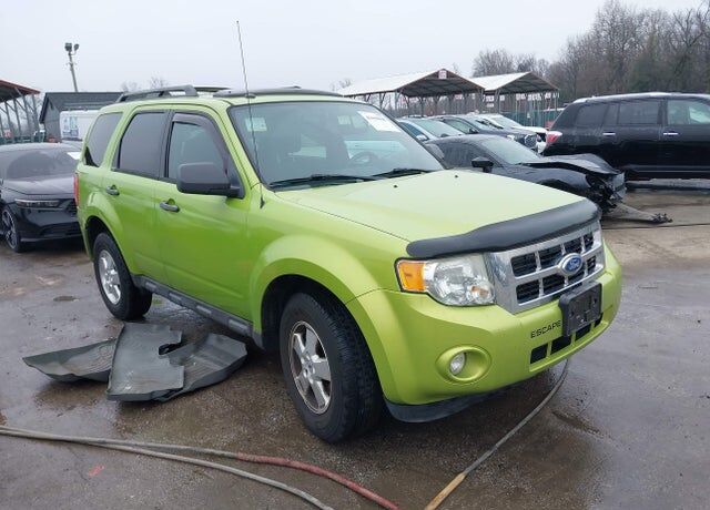 2011 FORD Escape