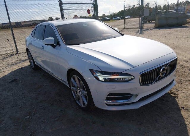 2018 VOLVO S90