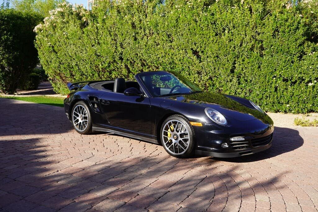 2011 PORSCHE 911