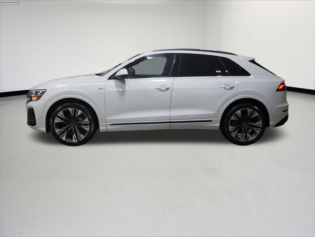 2026 Audi Q8