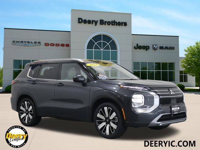 2025 MITSUBISHI Outlander