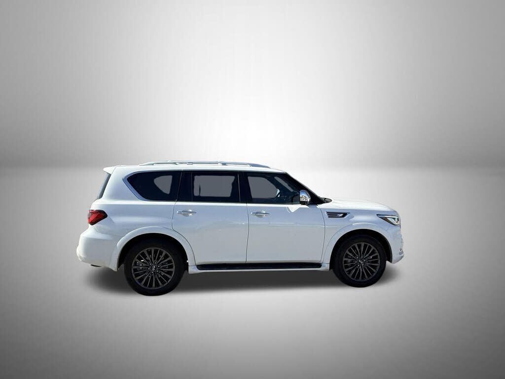 2022 INFINITI QX80