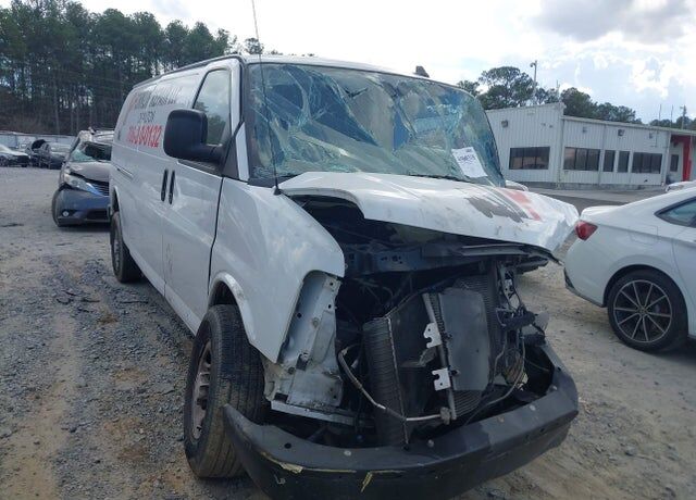 2017 CHEVROLET Express