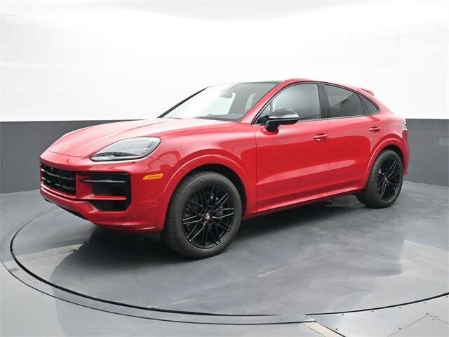 2025 PORSCHE Cayenne