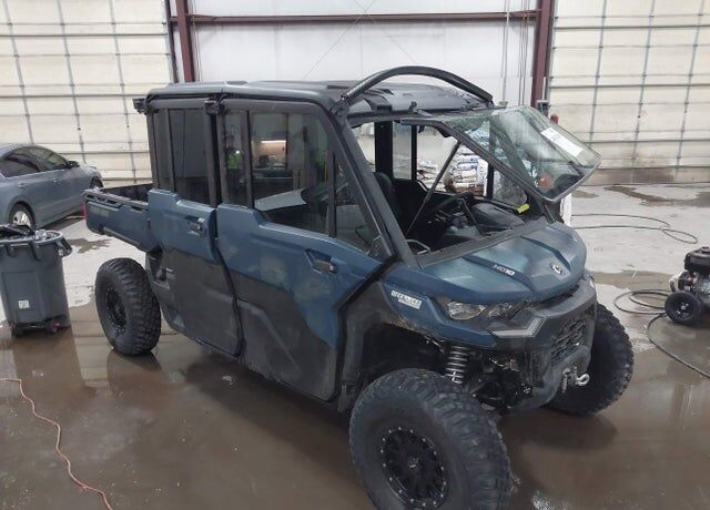 2025 CAN-AM Defender/Traxter