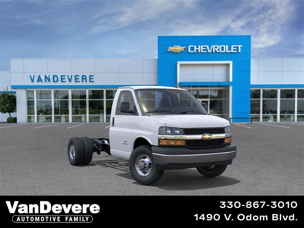 2026 CHEVROLET Express