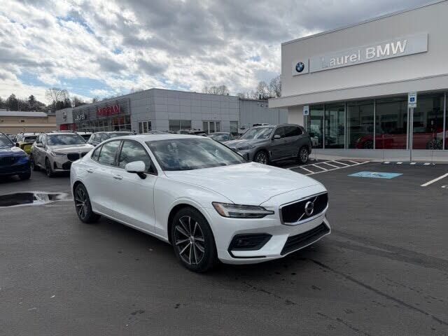 2021 VOLVO S60