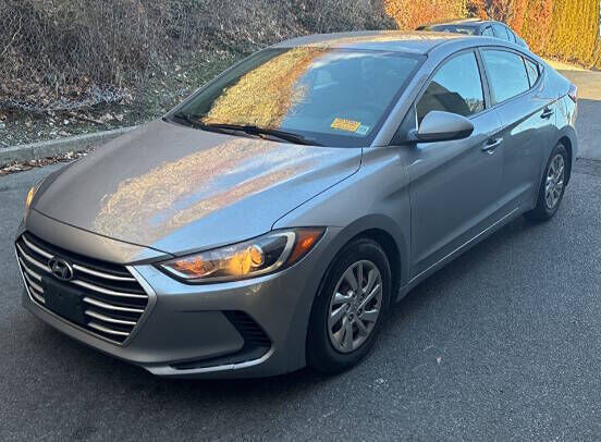 2017 HYUNDAI Elantra
