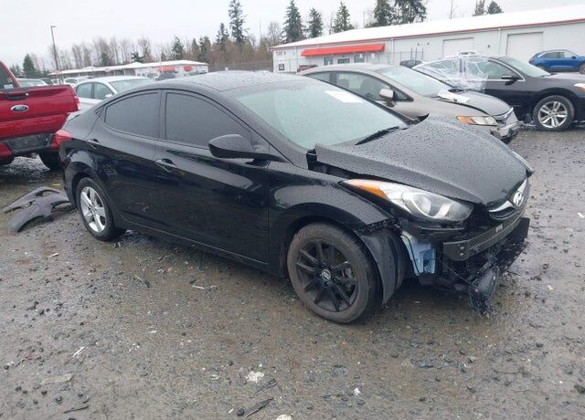 2013 HYUNDAI Elantra