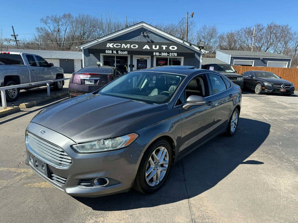 2013 FORD Fusion
