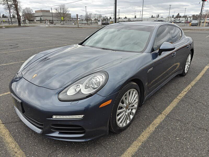 2014 PORSCHE Panamera