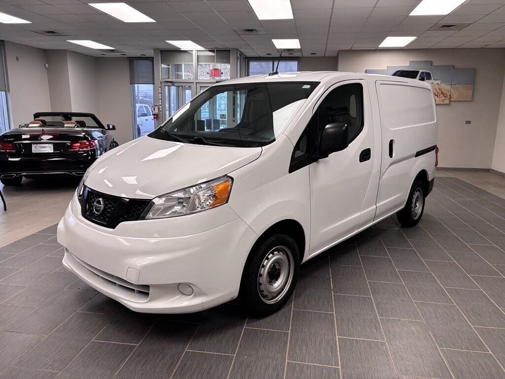 2021 NISSAN NV200