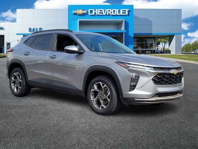 2025 CHEVROLET Trax