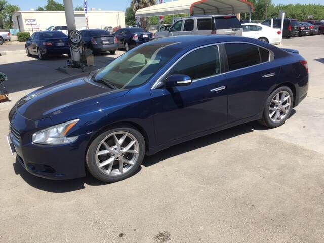 2010 NISSAN Maxima