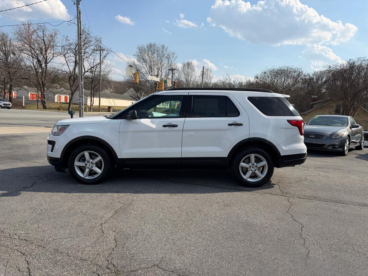 2018 FORD Explorer