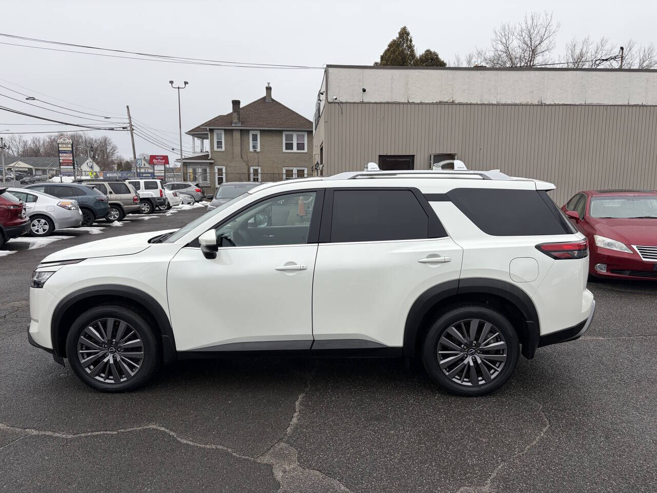 2023 NISSAN Pathfinder