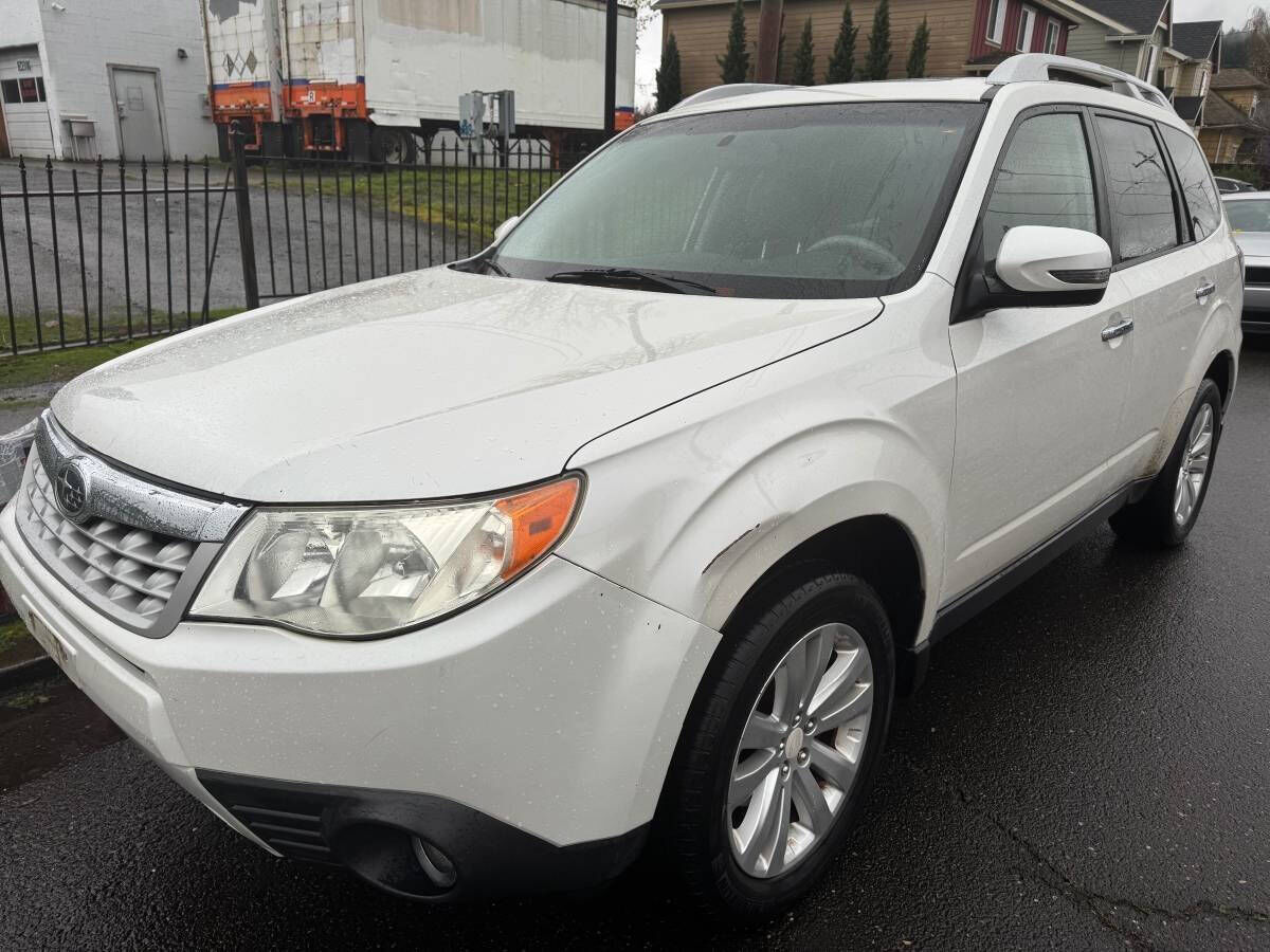 2011 SUBARU Forester