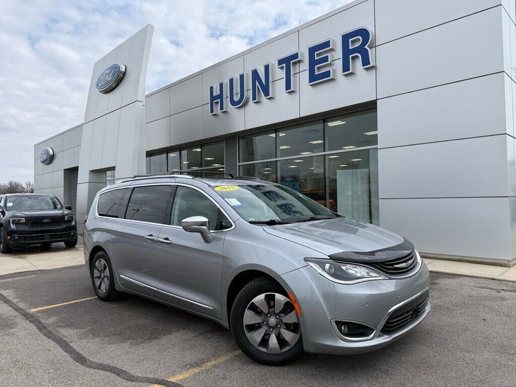 2019 CHRYSLER Pacifica