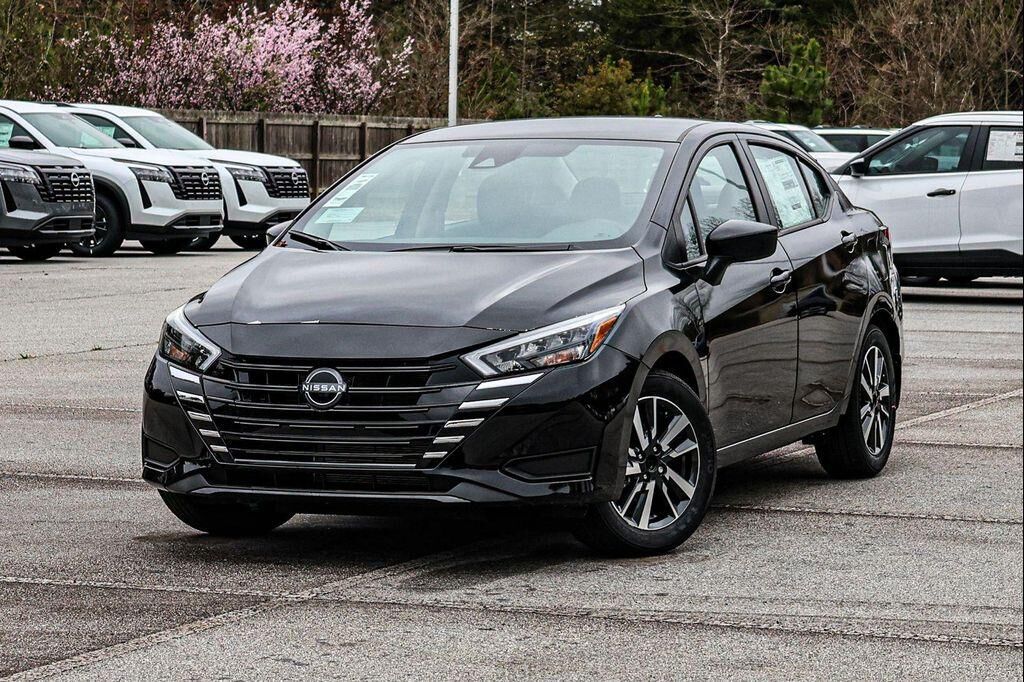 2025 NISSAN Versa