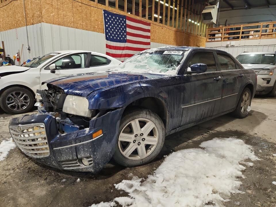 2005 CHRYSLER 300