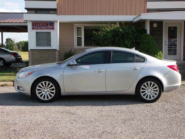 2011 BUICK Regal