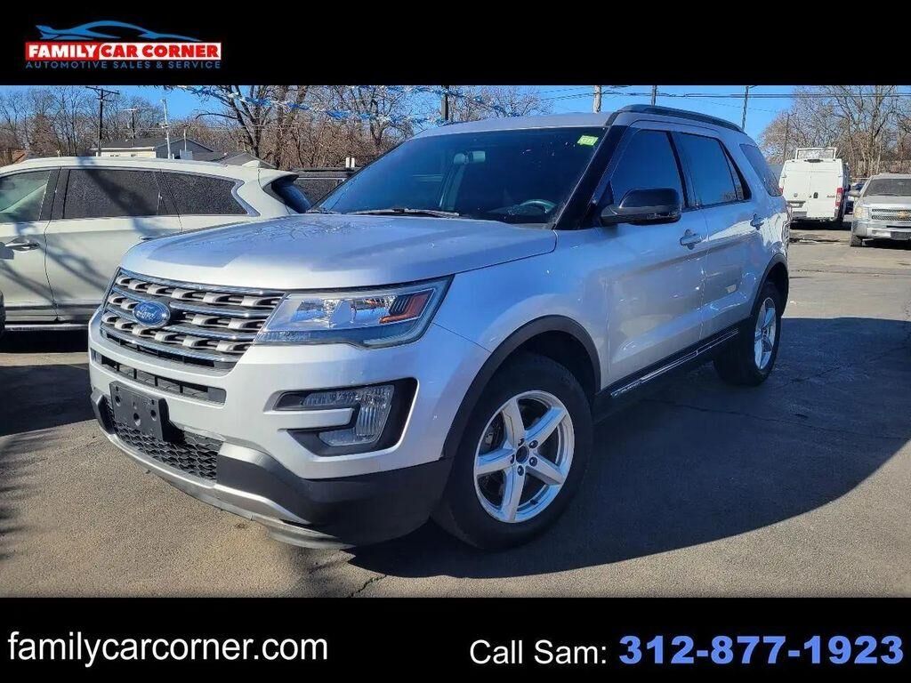2017 FORD Explorer