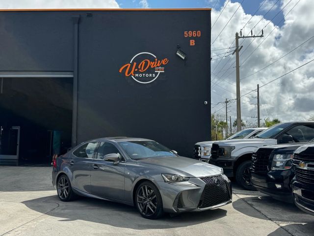 2018 LEXUS IS
