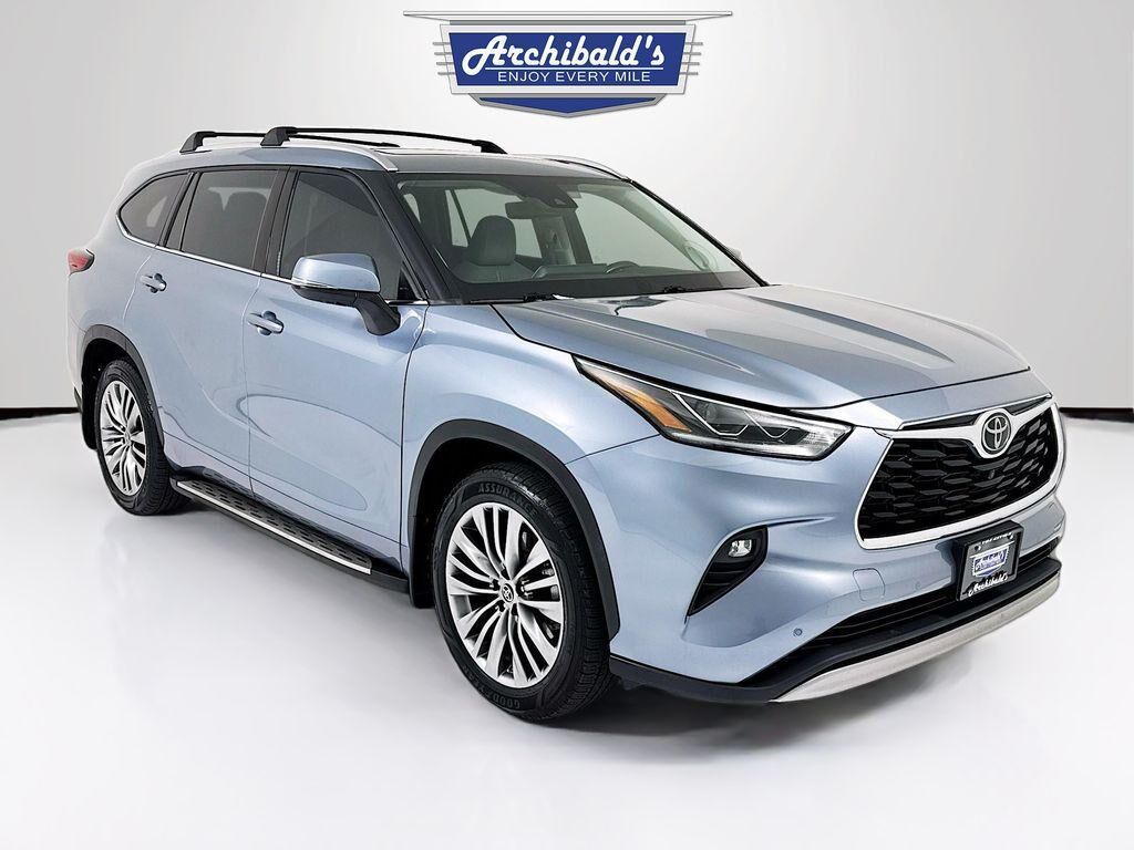 2021 TOYOTA Highlander