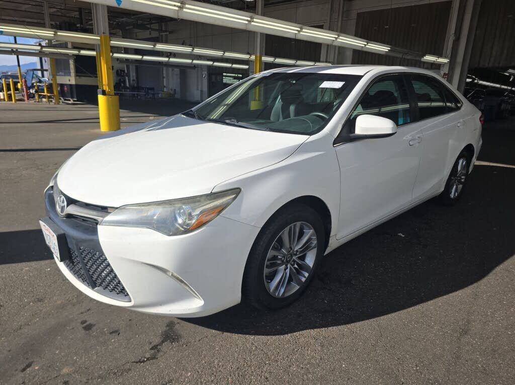 2017 TOYOTA Camry