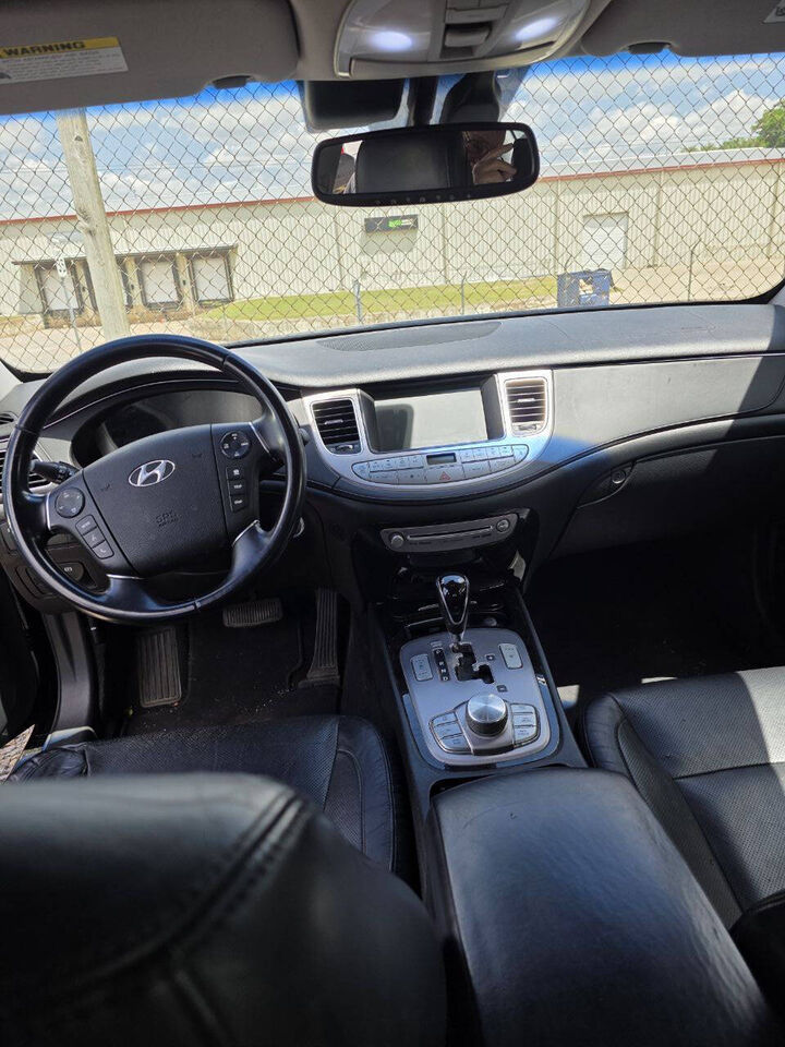 2012 HYUNDAI Genesis