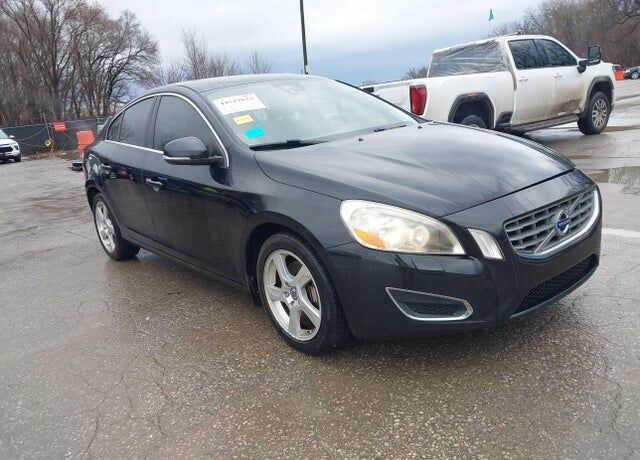 2012 VOLVO S60
