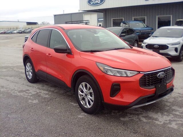 2024 FORD Escape