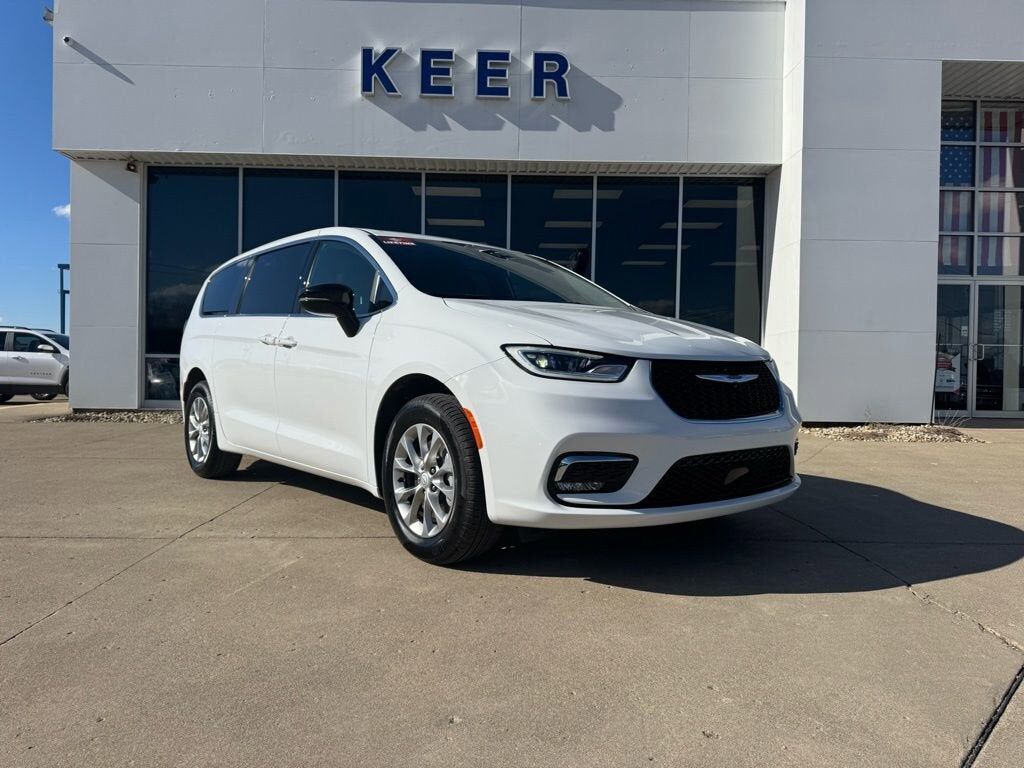 2026 CHRYSLER Pacifica